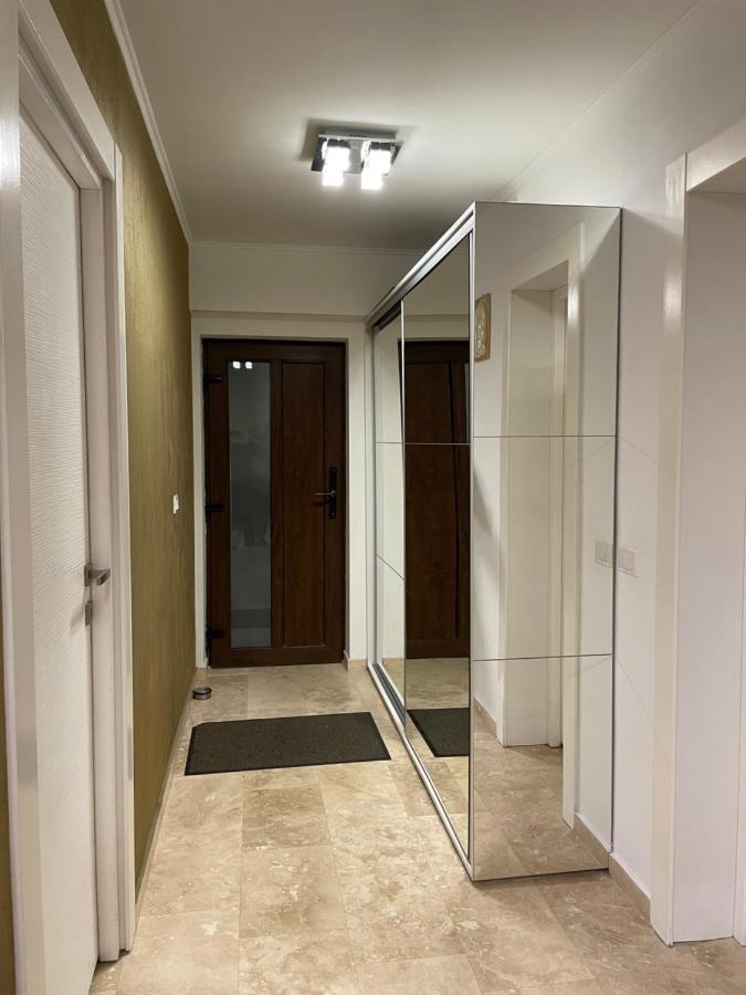 דירות פויאנה ברשוב Apartament Nicolle מראה חיצוני תמונה