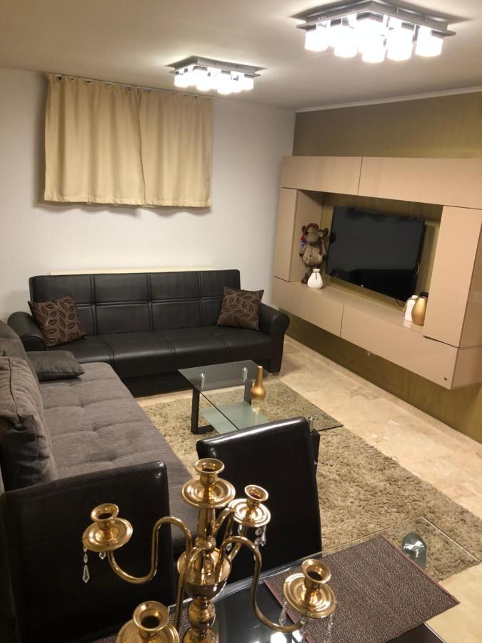 דירות פויאנה ברשוב Apartament Nicolle מראה חיצוני תמונה